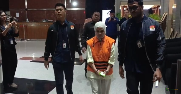 Menahan Tangis, Direktur PT MSA Fika Nur Alawi Ditahan KPK dalam Kasus Suap Proyek Pemkab Muara Enim