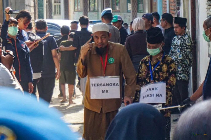 Polda NTB Gelar Rekonstruksi Kasus Pembakaran Santri di Ponpes Lombok, Dua Tersangka Terancam 5 Tahun Penjara