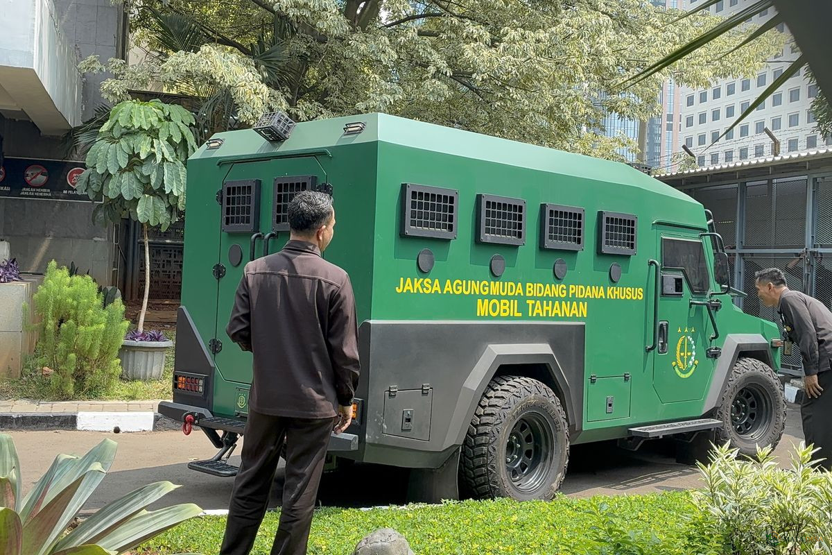 Mobil Tahanan Kejagung Datangi Rutan KPK, Febrie Adriansyah Dijadwalkan Diperiksa sebagai Tersangka TPPU