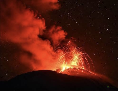 Gunung Ili Lewotolok Kembali Erupsi, Kolom Abu Membumbung 500 Meter