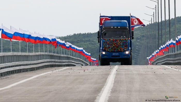 Rusia dan Korea Utara Resmikan Jembatan Darat Pertama, Perdagangan Lintas Negara Segera Dibuka