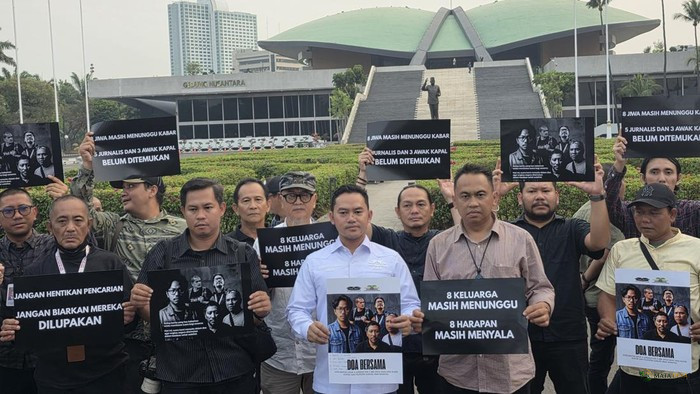 KWP Gelar Doa Bersama untuk Lima Jurnalis dan Tiga ABK yang Hilang di Selat Sunda
